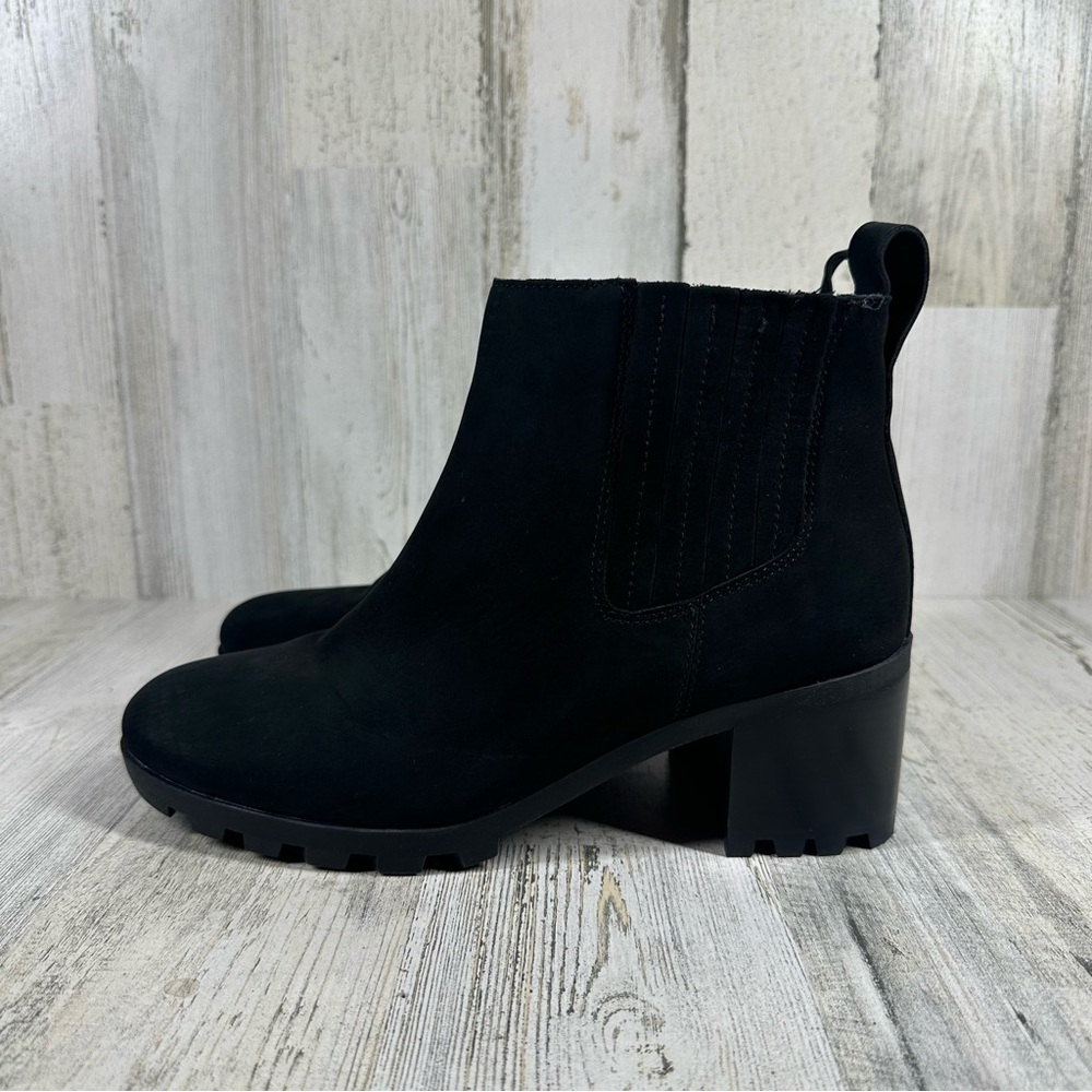 NEW Vionic Wilma Women's Black Leather Heeled Ankle Boots